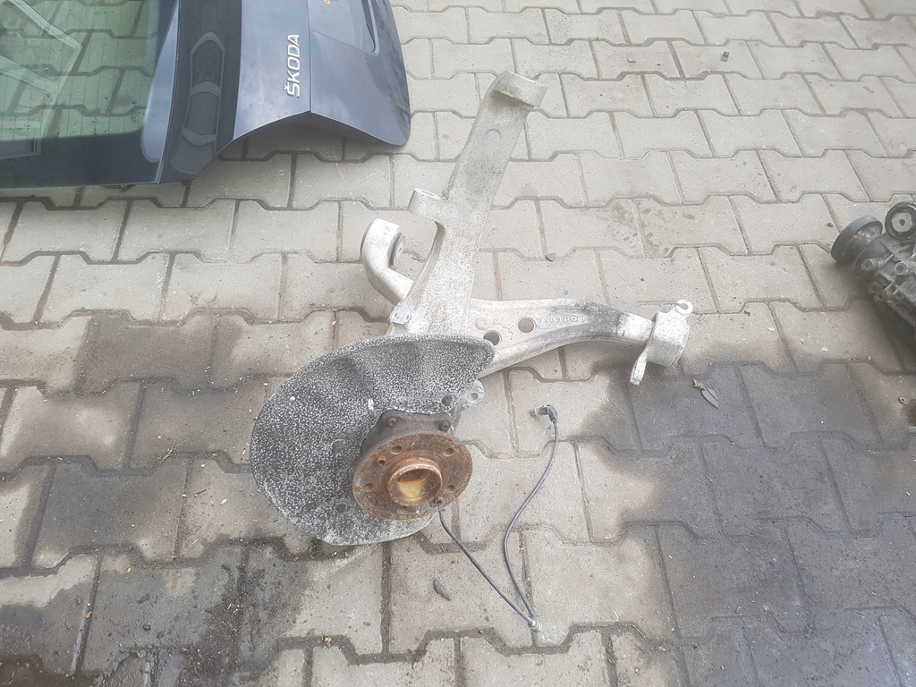 фото №1, Mercedes ml w166 2.2 cdi важіль поворотний кулак ліва