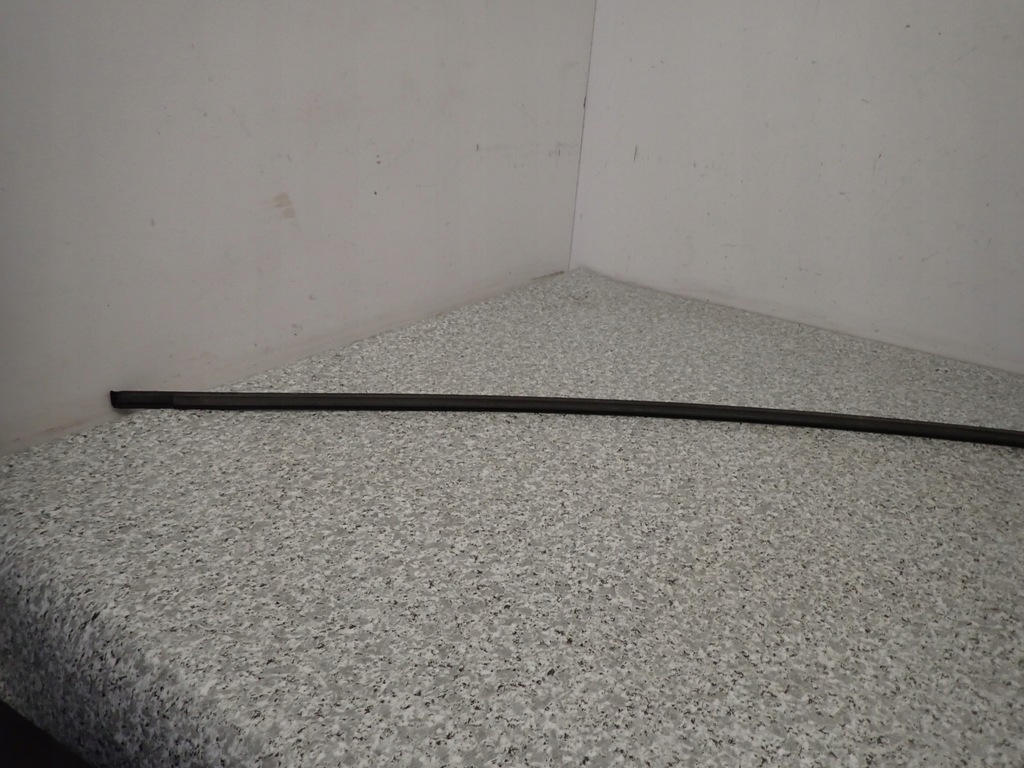 фото №6, Toyota corolla e12 kombi 03-07 молдинг кровельная правая