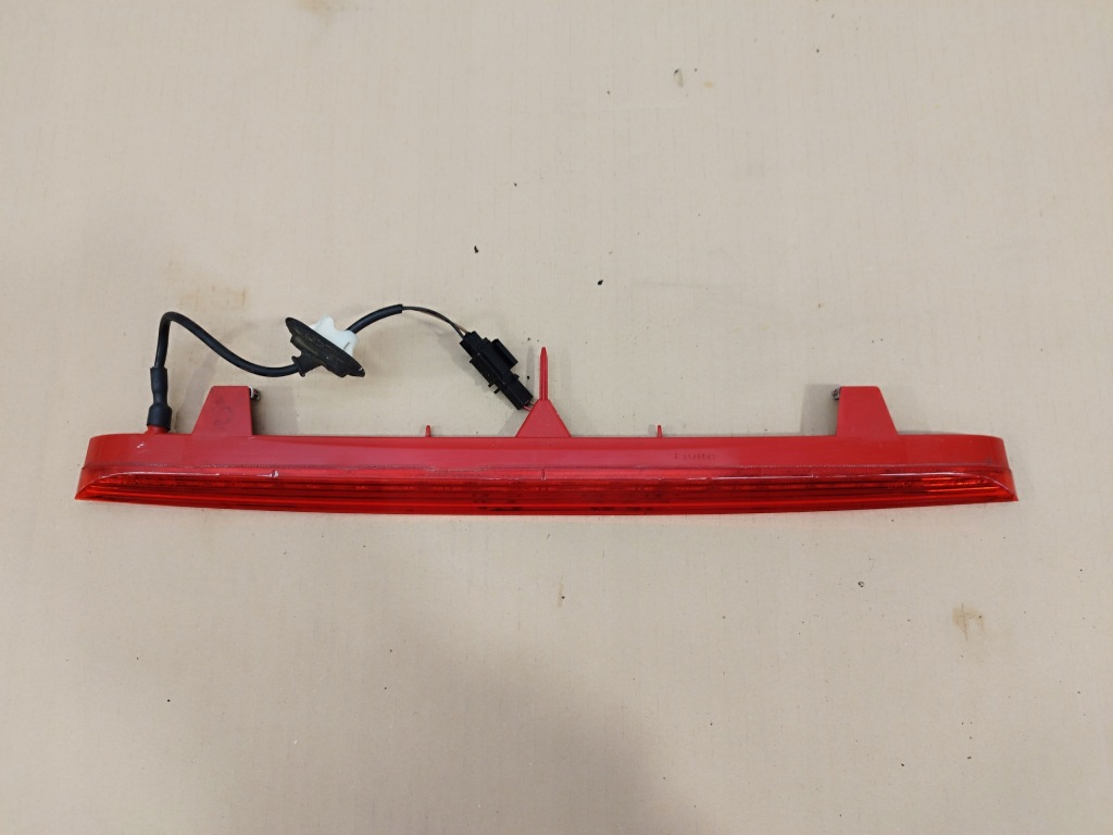 Фара третье  фонарь  стоп крышки задняя audi q5 8r lata 2008-2011 Недорого