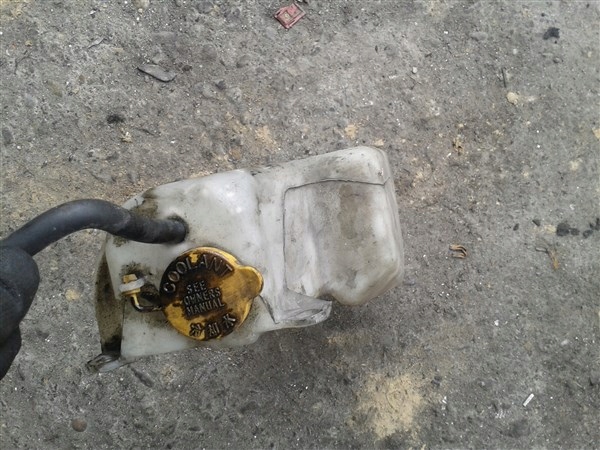 фото №4, Бак расширительный subaru forester iii 2.0 d eu