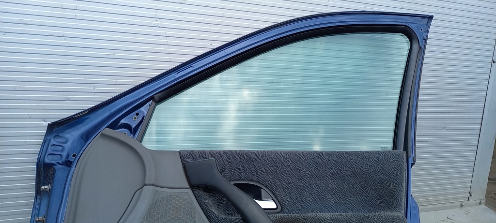 фото №12, Двері праве перед renault laguna 01r kombi