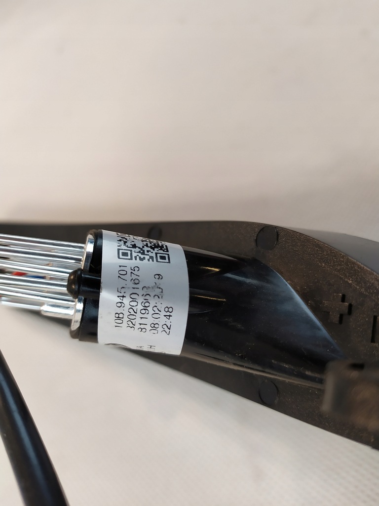 фото №8, Отражатель бампера задняя левый правый vw id3