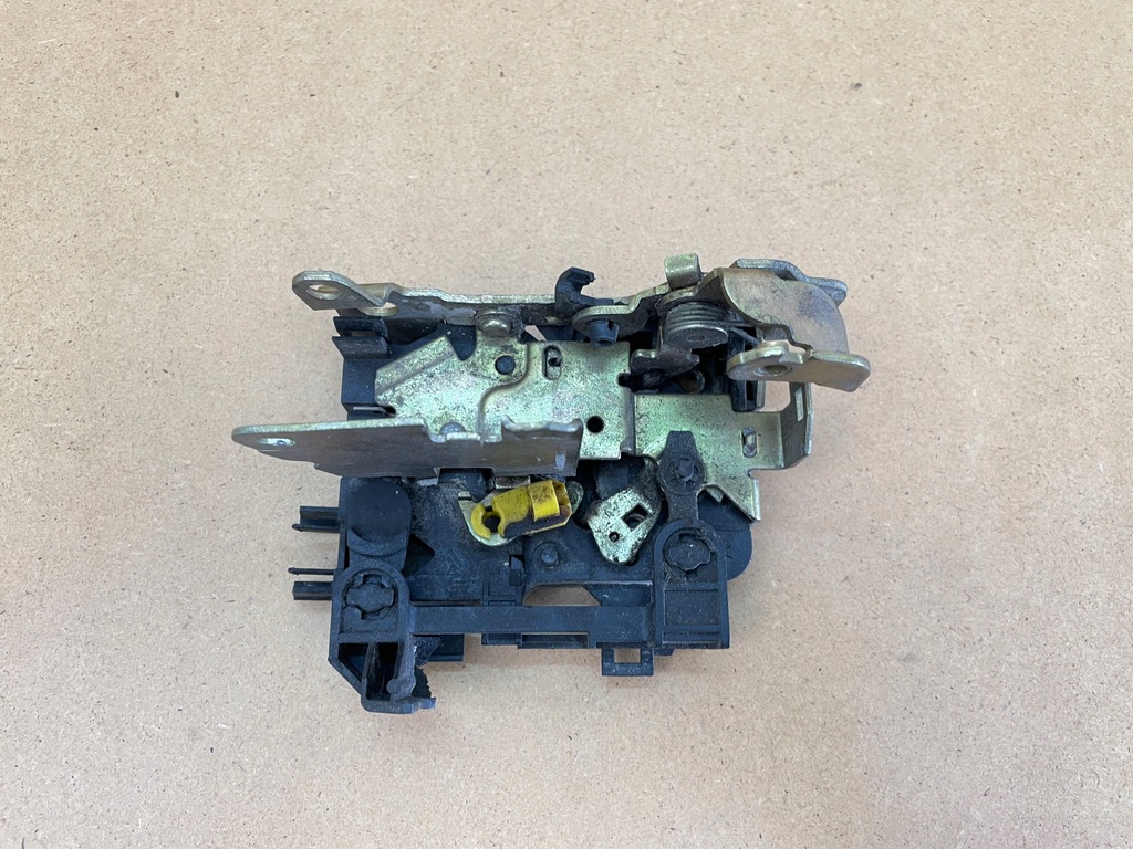 фото №2, Замок дверь перед левый renault