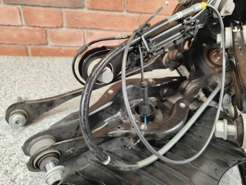 фото №8, Bmw 3 gt f34 поворотный кулак левый задняя левая задняя + рычаги 6798983