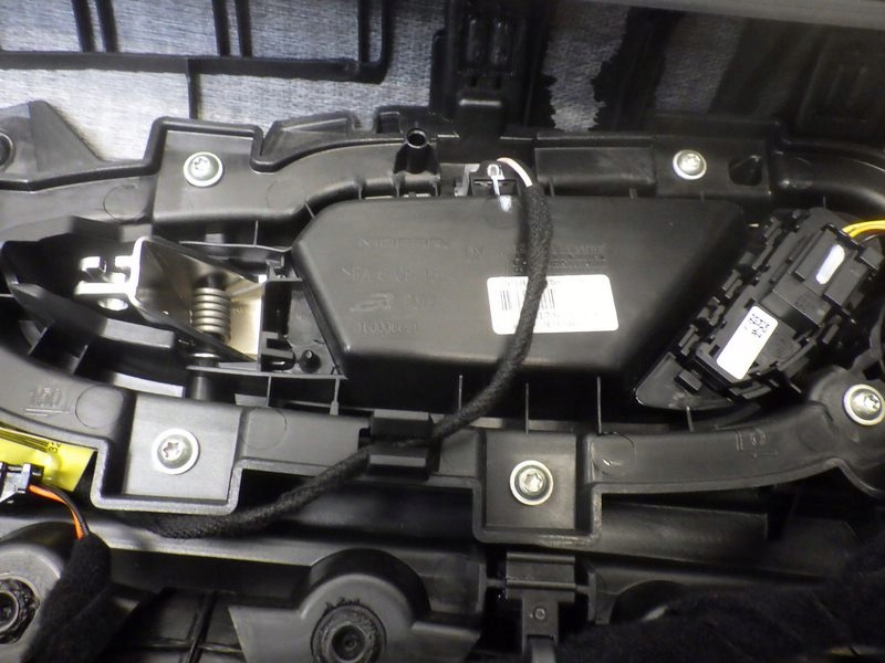 фото №6, Обивка дверь правый задняя alfa romeo stelvio