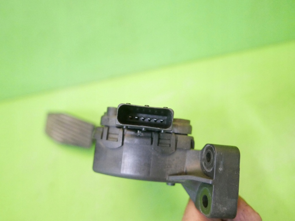 фото №7, Педаль потенциометр газа 9186724 opel vectra c gts 2.2 16v z22yh