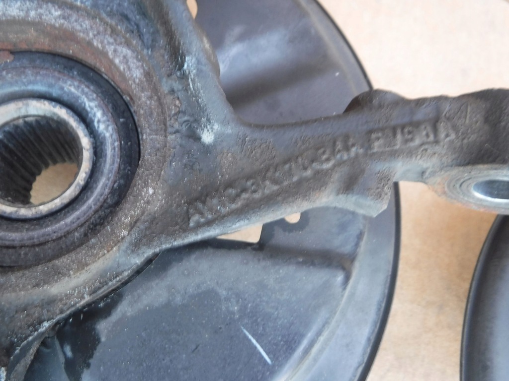 фото №9, Поворотный кулак левая правая ford ka plus