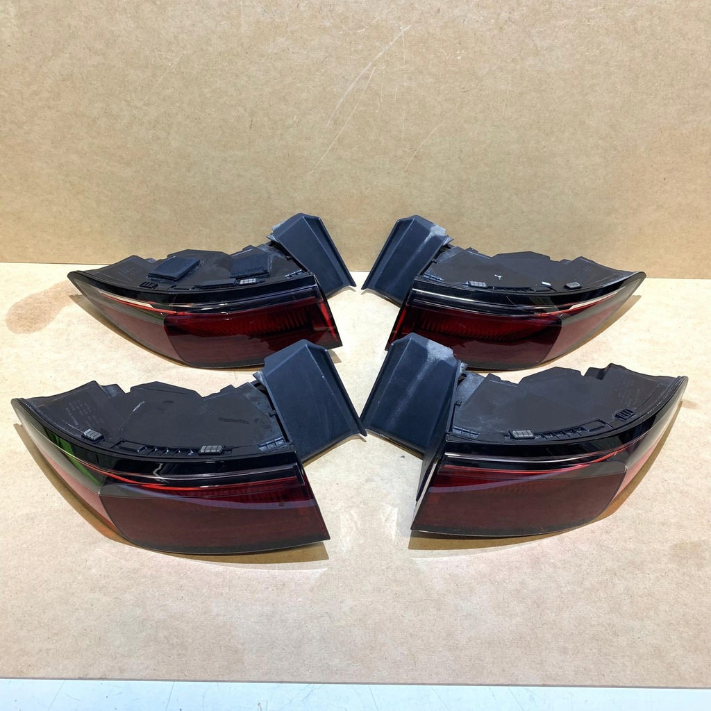 фото №11, Renault megane v e-tech лампа задня ліва 265553806r