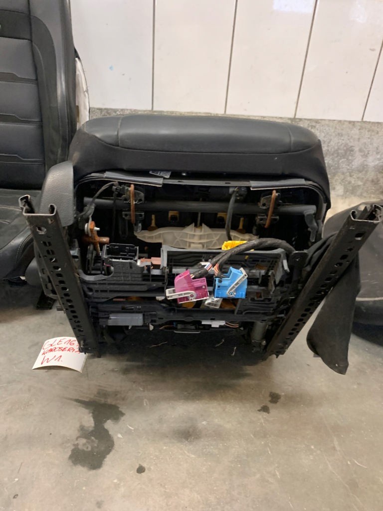 Mercedes gle 167 салон сидіння перед лівий правий комплект європа w1. Зі Шроту