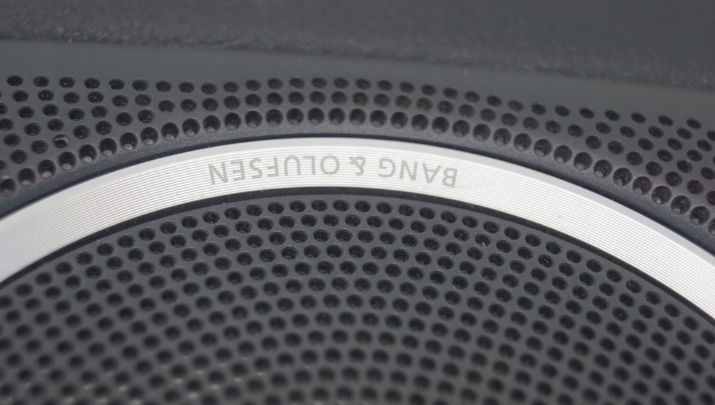 фото №7, Обшивка двері лівий задня audi a4 b8 bang & olufsen