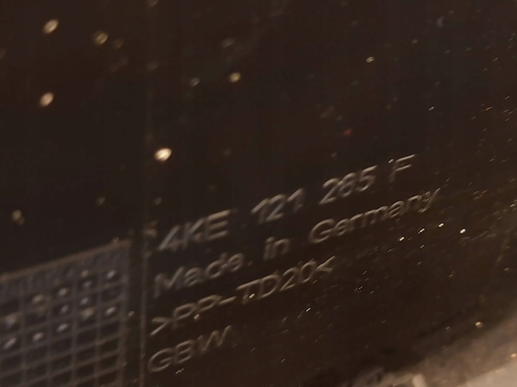 фото №12, Audi e-tron повітропровід повітря жалюзі 4ke121285f