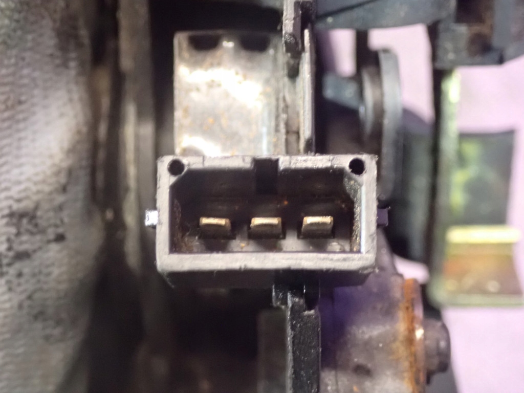 фото №6, Audi a3 8l hb 3d 96-00 ручка задня кришки 8d9827565h