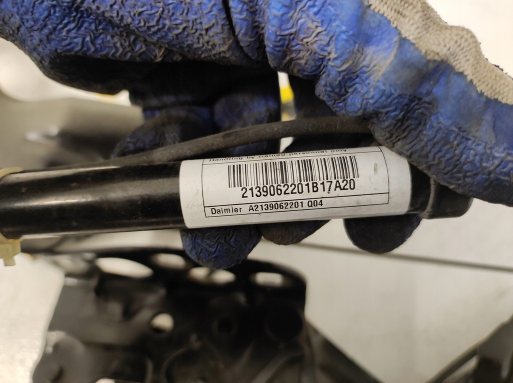 фото №13, Петля петли патрон капот правый левый комплект mercedes e klasa w213 213