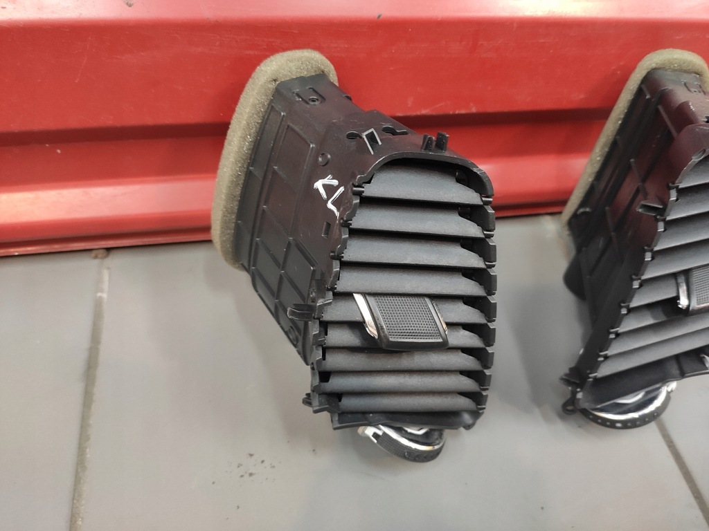 фото №9, Jeep cherokee kl 2.0crd 13-18 решітка обдув панелі центральної ліва