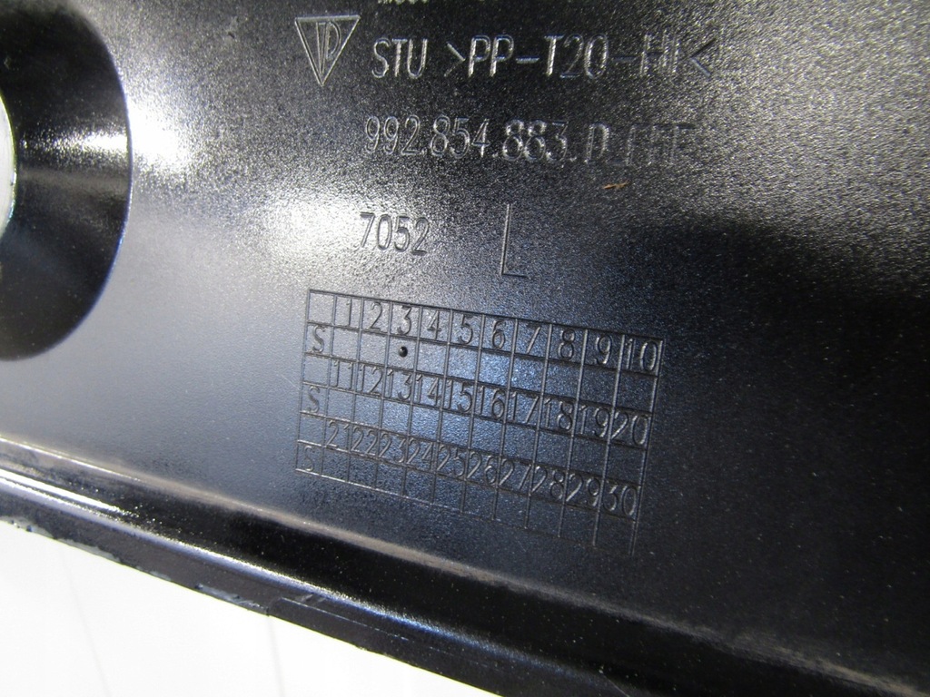 фото №10, Молдинг поріг ліва porsche 911 992 sport clasic 19-