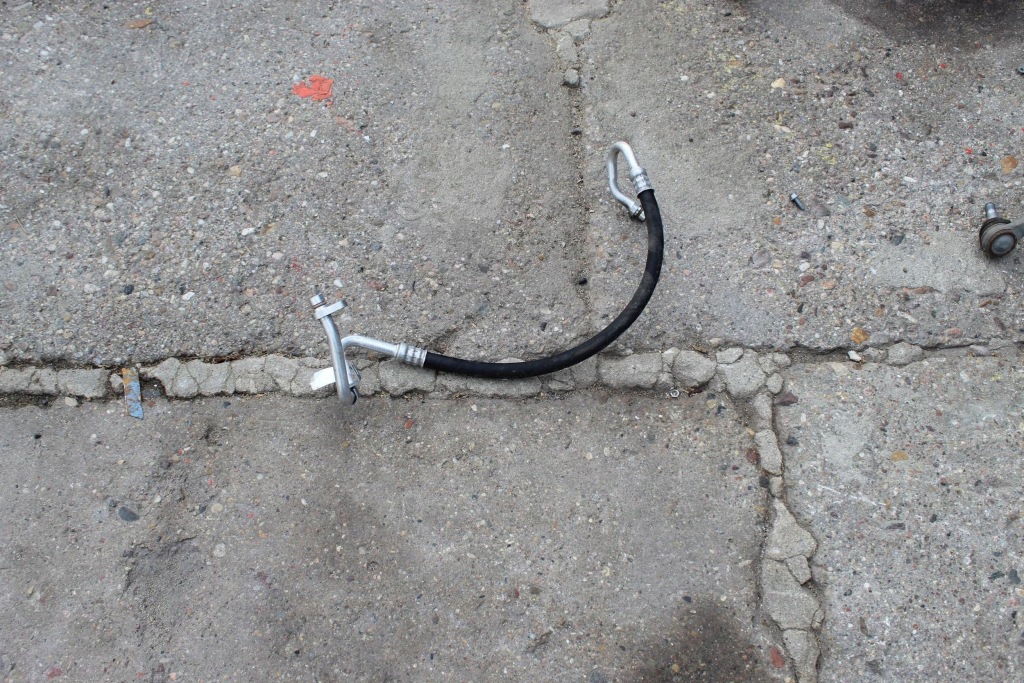 фото №1, Шланг кондиціонера renault kangoo iv 924901877r