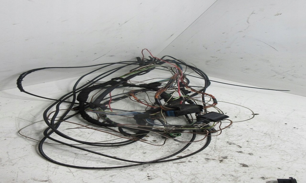 фото №8, Audi a8 d3 накладка камера заднього виду модуль електропроводка 4e0910441