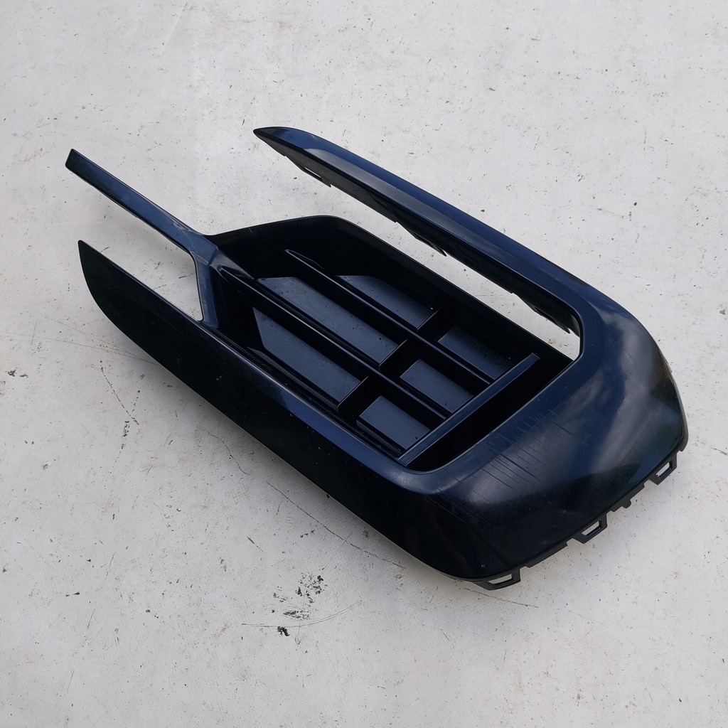 фото №1, Решётка бампера правый перед vw arteon r 3g8854662j