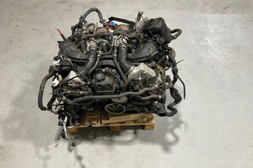 фото №16, Двигатель bmw 5 f10 n63b44 4.4l бензиновый 2012