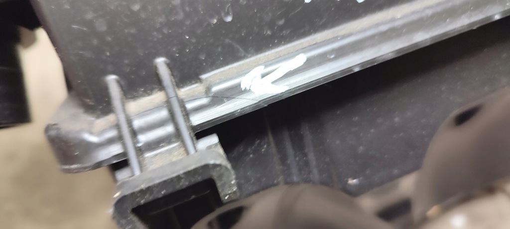 Citroen c3 ii ds3 c4 308 12r 1,6 vti корпус фільтра повітря v7609546-80 в Україні