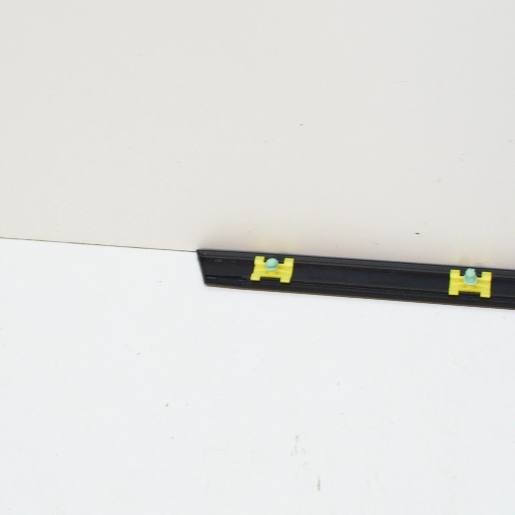 Bmw 5 e39 молдинг дверь задних левых 51138159297 8159297 oem Киев