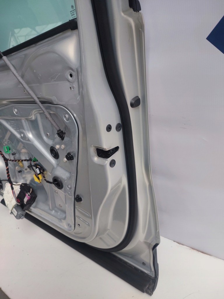 Дверь передние правое правый перед vw volkswagen tiguan 5n0 Оригинал
