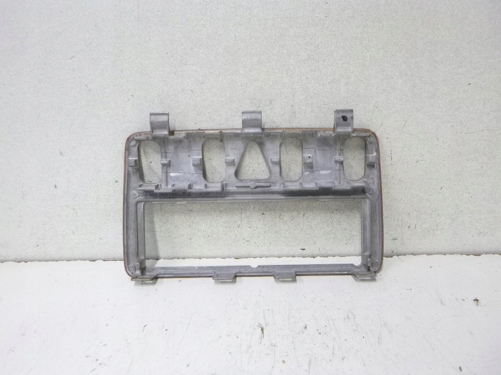 фото №7, Dekor молдинг drewno рамка радіо mercedes w208 01r.