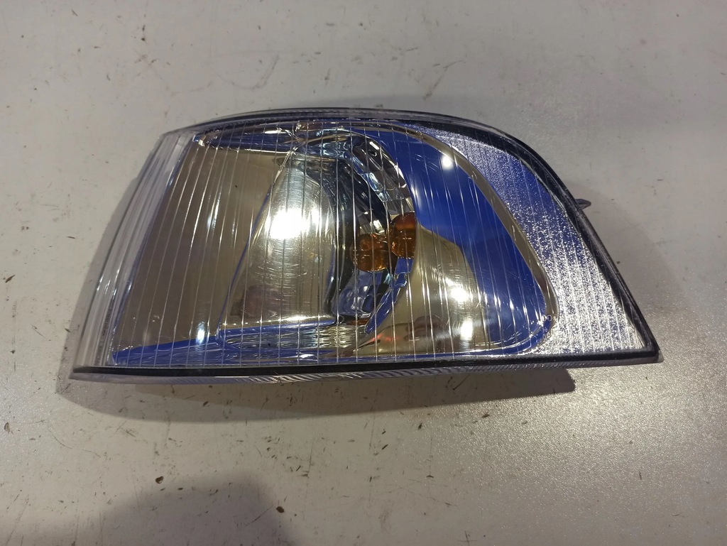 фото №5, Volvo s40, v40 2002 поворотники