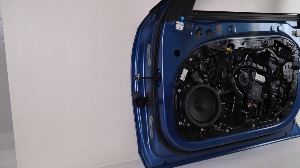 фото №9, Volvo v90 дверь правое перед 720-16