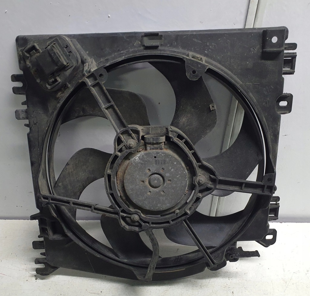 Купить Вентилятор радиатора renault clio 3 1.2 16v