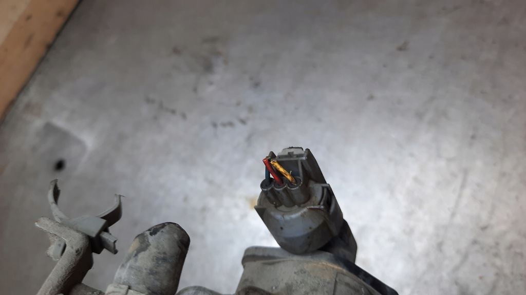 фото №4, Дроссельная заслонка honda civic vi 1.4b