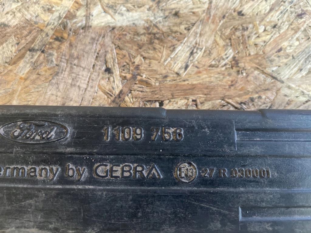 фото №6, Ford ranger 2018 треугольник предупредительный