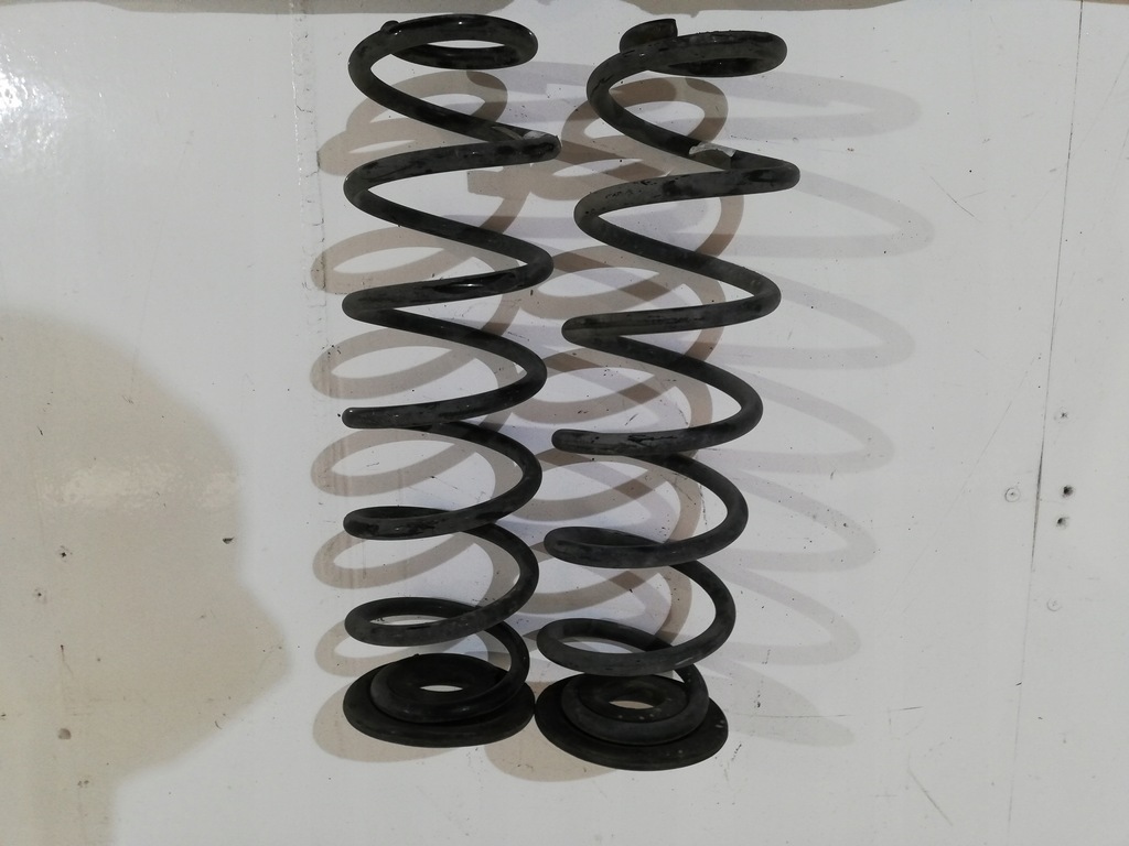 фото №1, Vw golf vii пружина задняя 5q0511121ab