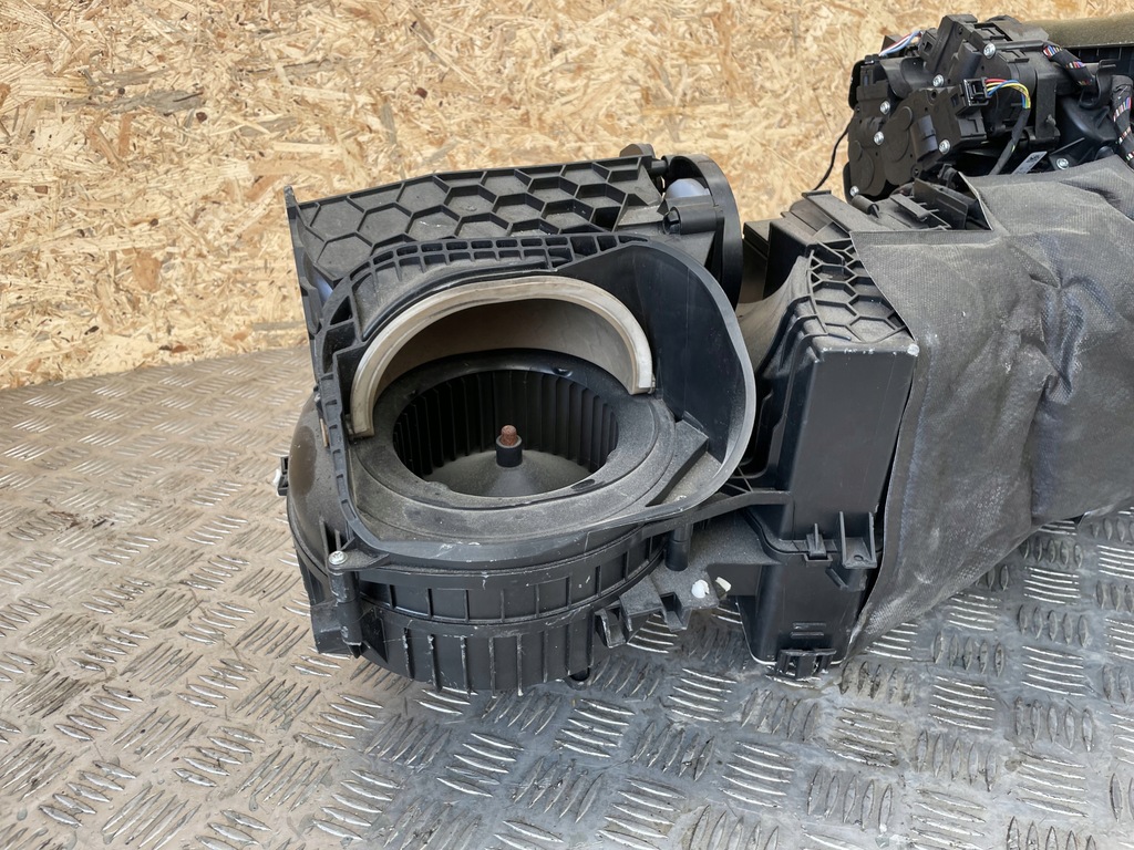 фото №14, Bmw f30 обігрівач повітродувка 9197710