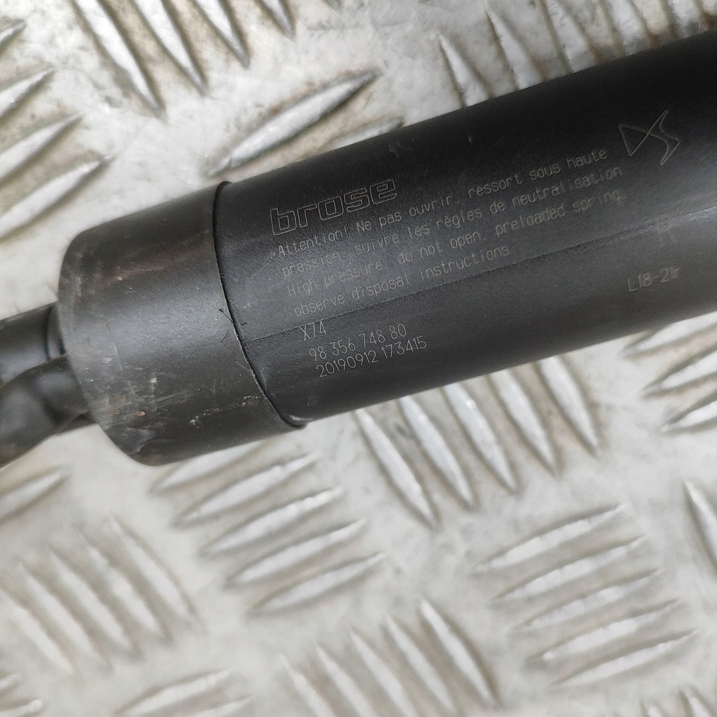 фото №7, Citroen ds7 crossback 2021 права сторона амортизатор кришки задній багажника