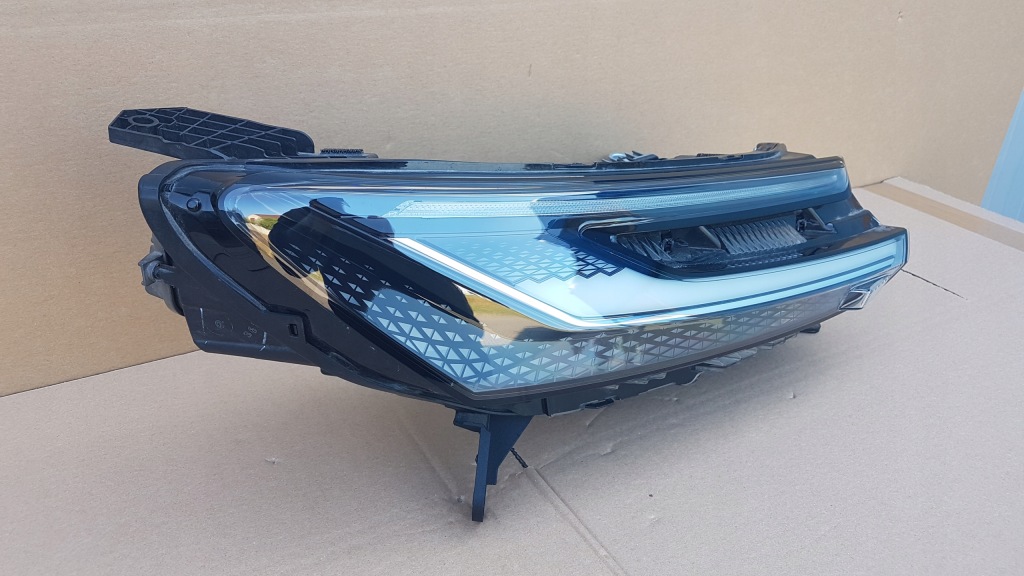 Лампа перед права mg marvel r ev full led 21- Ціна