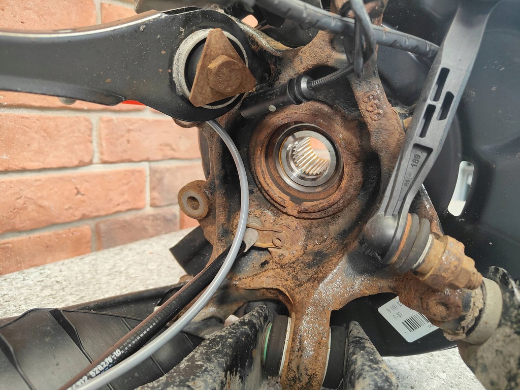 фото №11, Поворотний кулак ступиця правий задня права задня + важелі bmw f30 f31 6792524