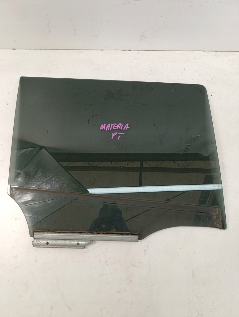 фото №1, Daihatsu materia стекло дверь задняя задняя правая