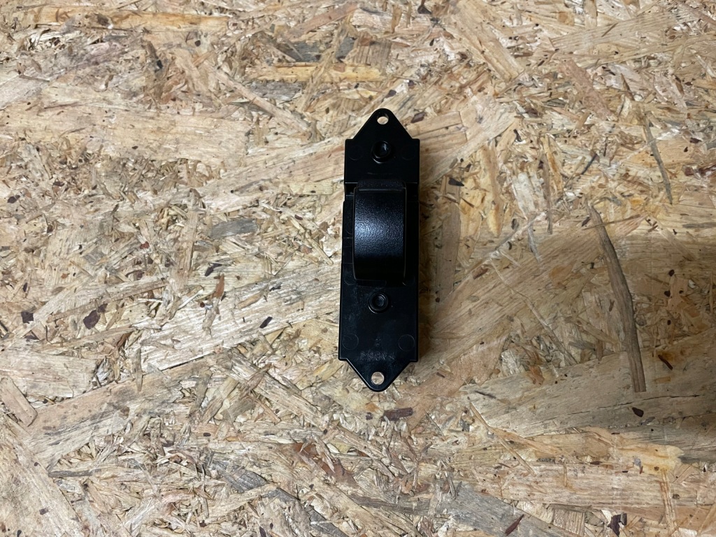 фото №1, Переключатель стекло задняя задний citroen c-crosser