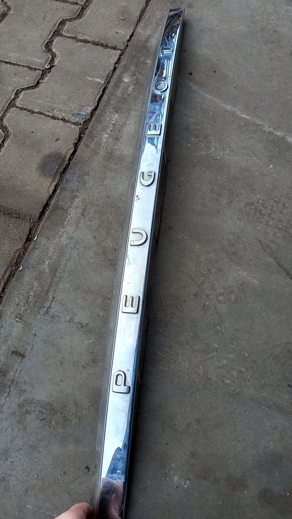 фото №1, Накладка крышки peugeot 407 04r