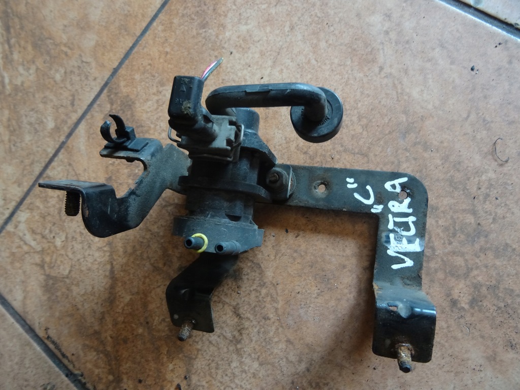 фото №1, Vectra c 2.0d 03' sed клапан вакуумa 09128022