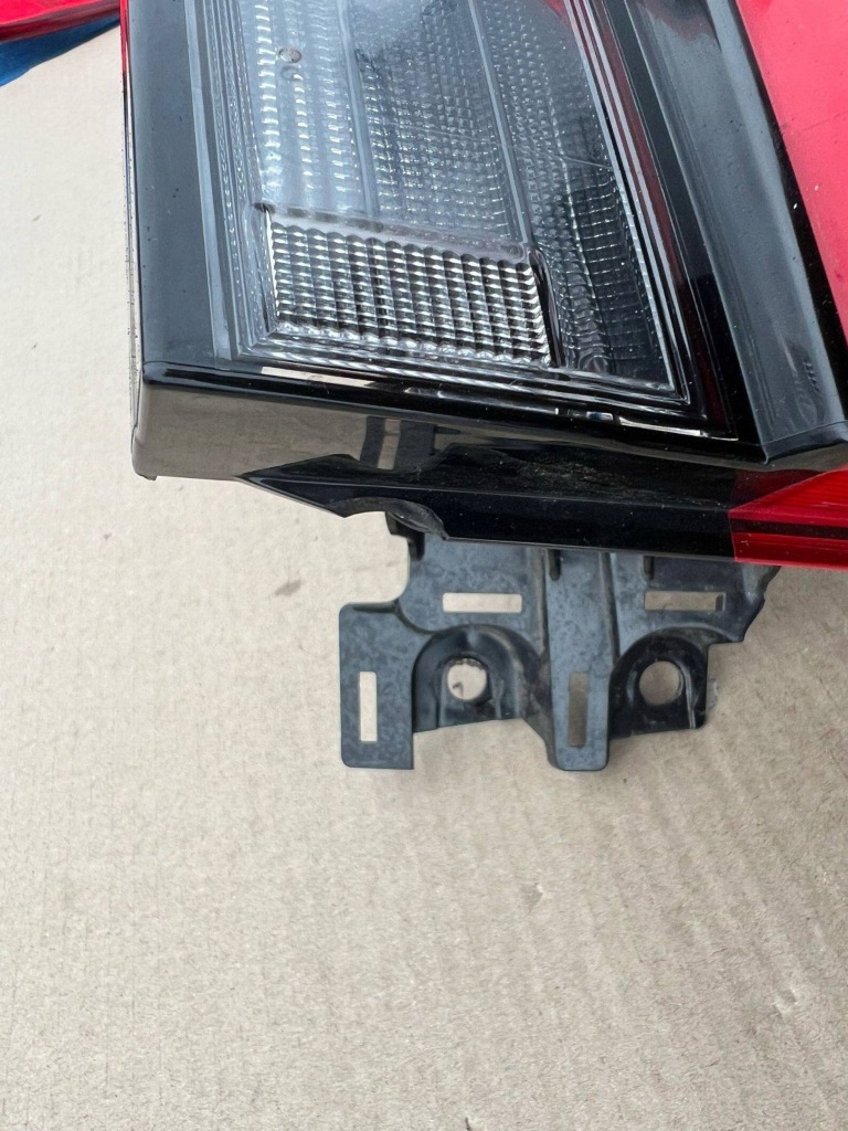 фото №3, Lexus nx 2 2021+ - права лампа задня задня