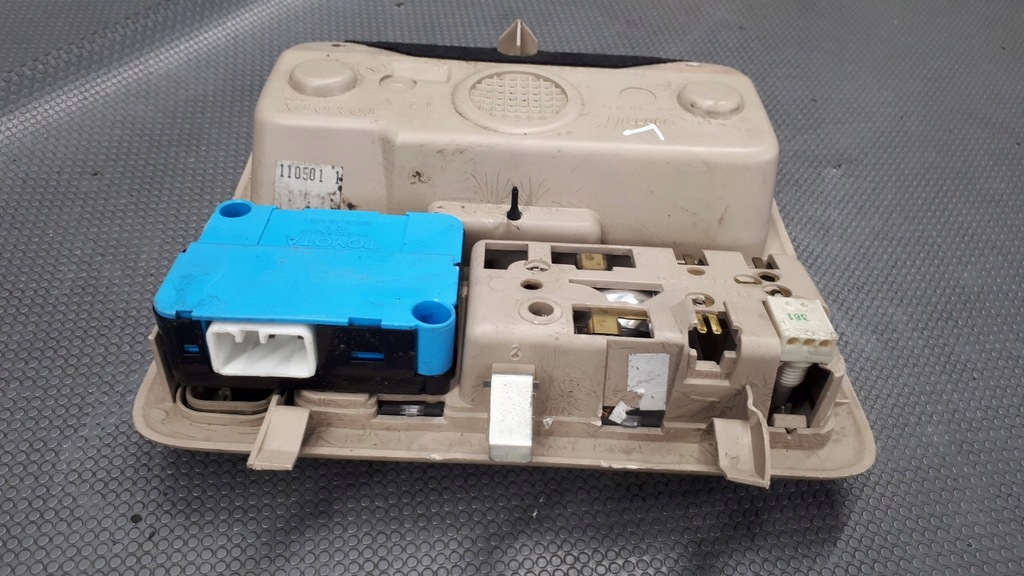 фото №9, 10000309 лампа кабины lexus rx300