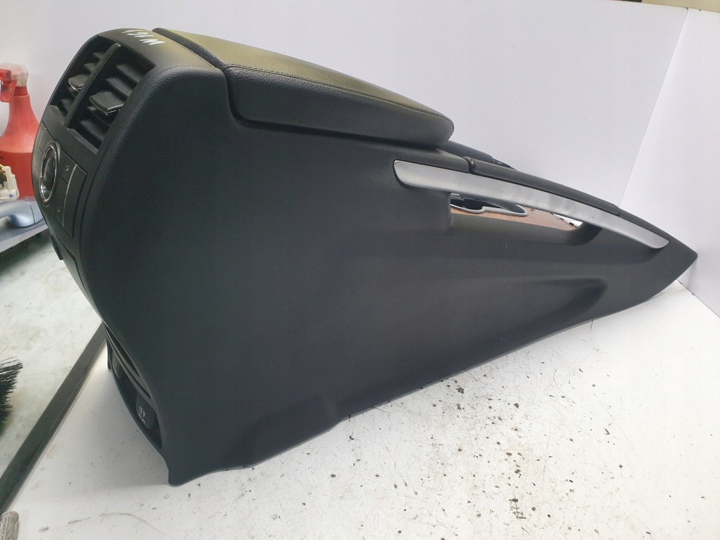 фото №6, Подлокотник туннель средний mercedes-benz ml w164 a1646801314