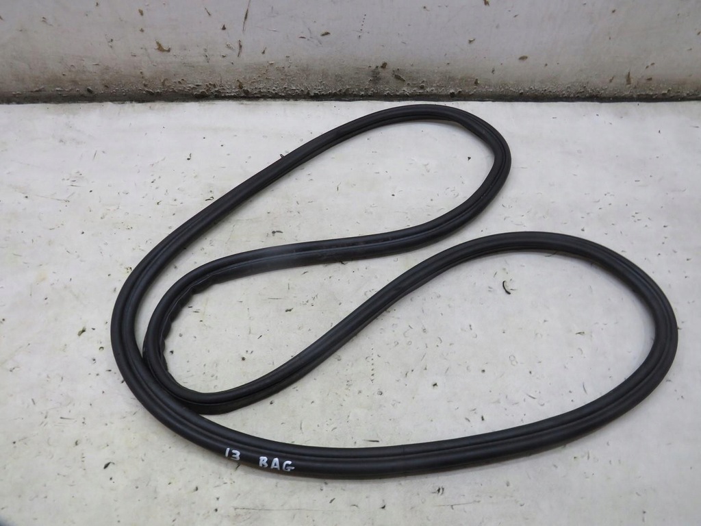 фото №1, Прокладка крышки багажника bmw i3 rex