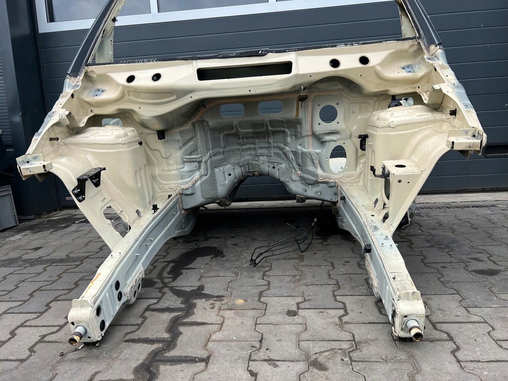 фото №15, Четверть перегородка перед правая левая w447 europa