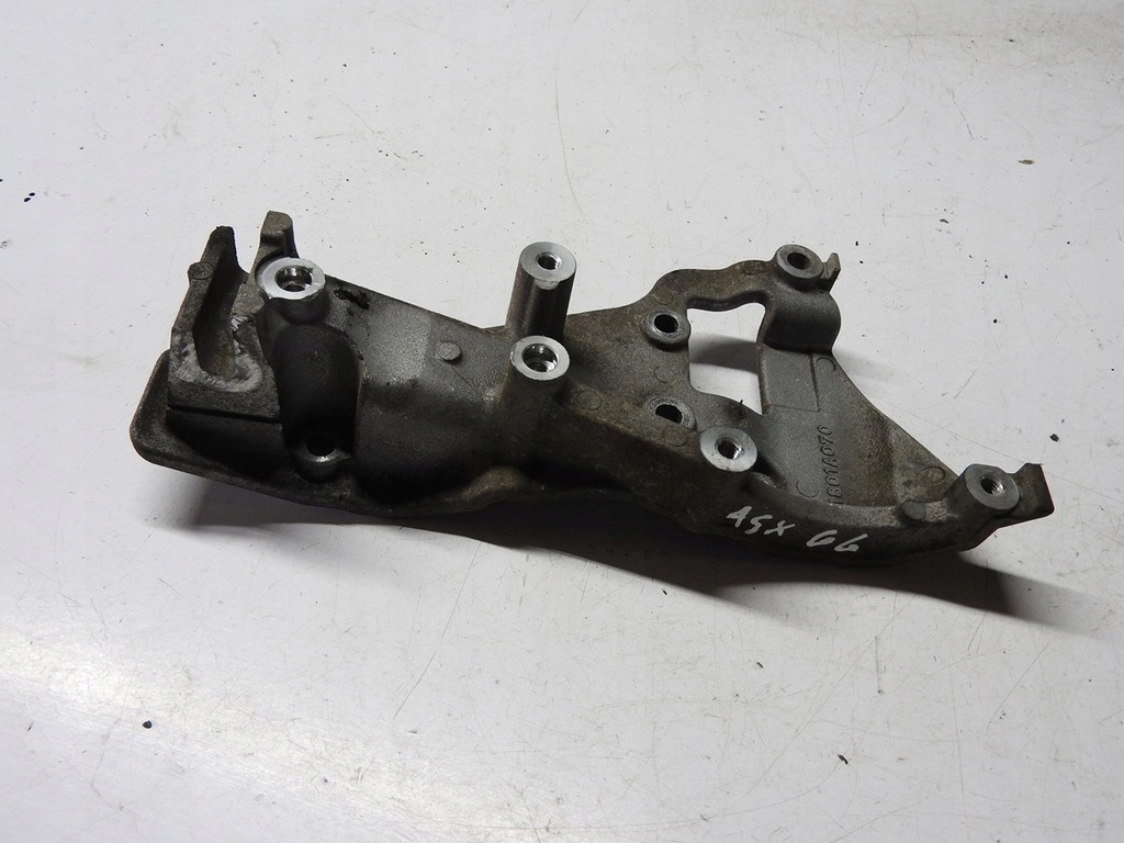 фото №12, Mitsubishi asx 1.8 did 10-12 кронштейн кронштейн компресора кондиціонера 1801a070