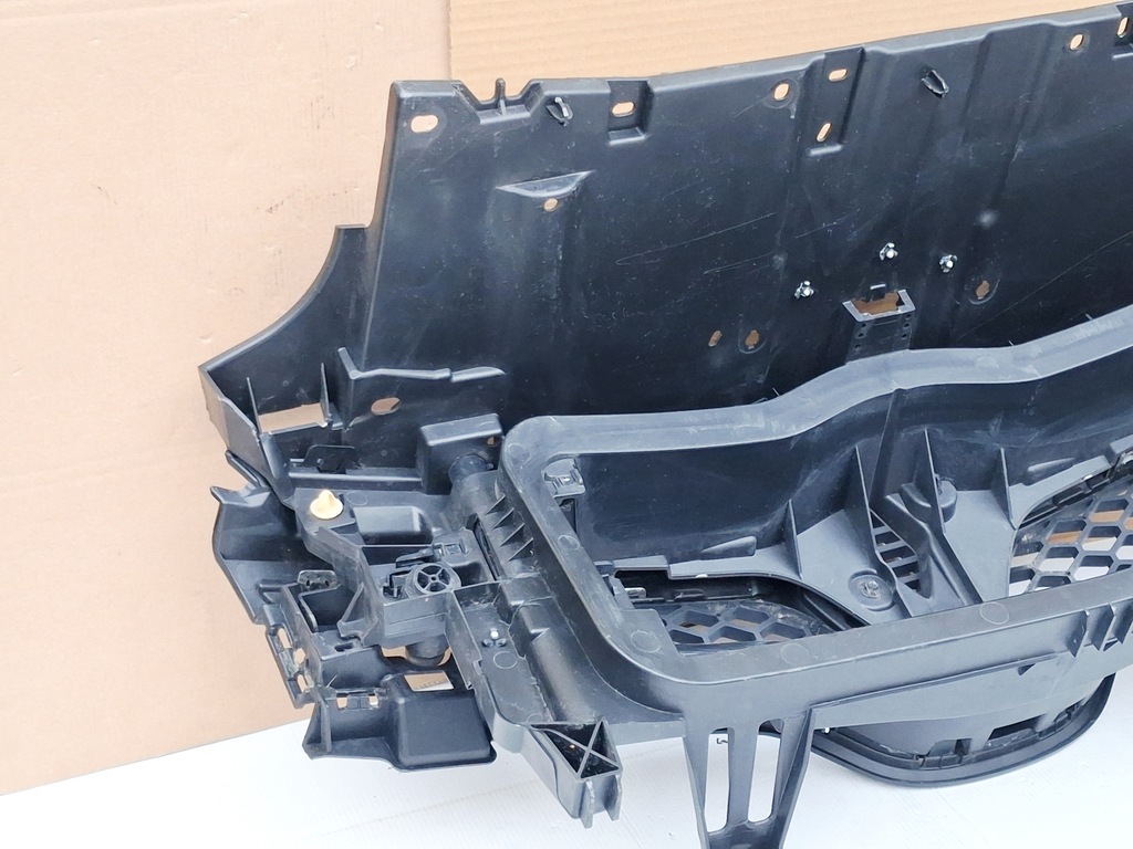 фото №12, Renault twingo iii 14r- pas перед решітка радіатора підсилювач bydgoszcz 620361142r