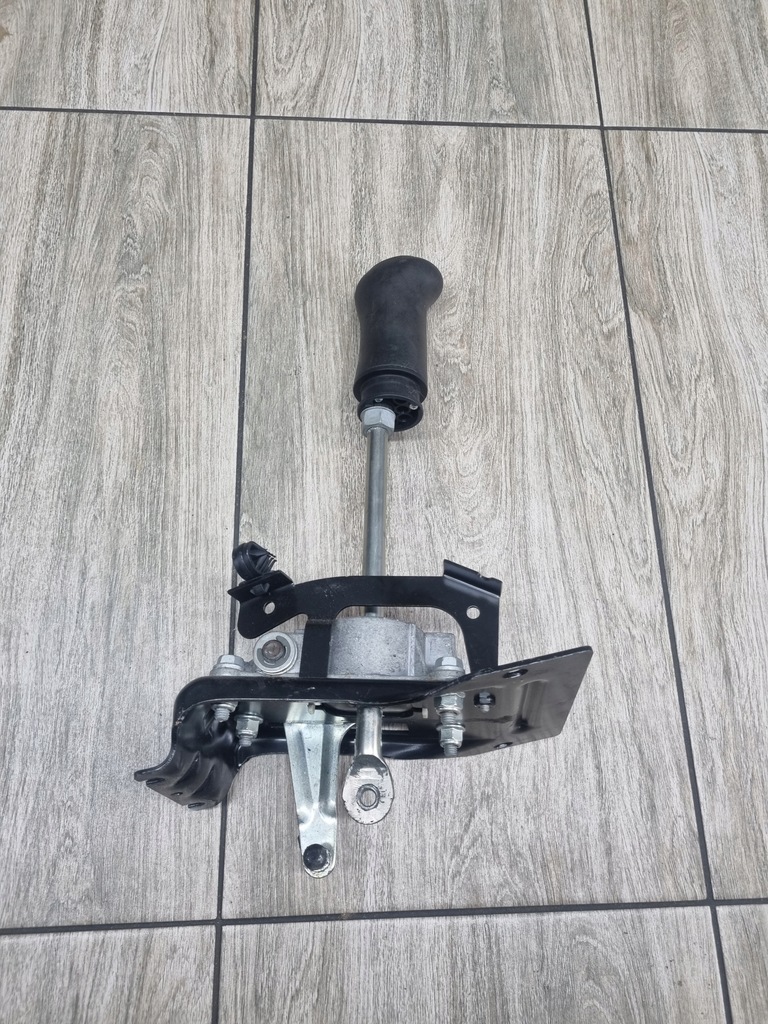 фото №1, Домкрат перемикання передач ручка renault premium dxi volvo fe 6 ступенева коробка передач