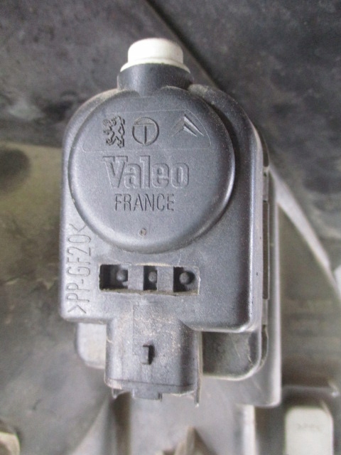 фото №7, Citroen xsara picasso i лампа фара левый